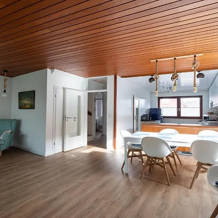 Haus Cux, App 7 *