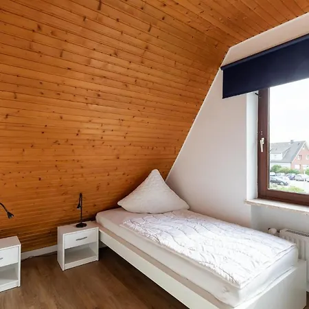 Ferienhaus Haus Cux, App 7 *